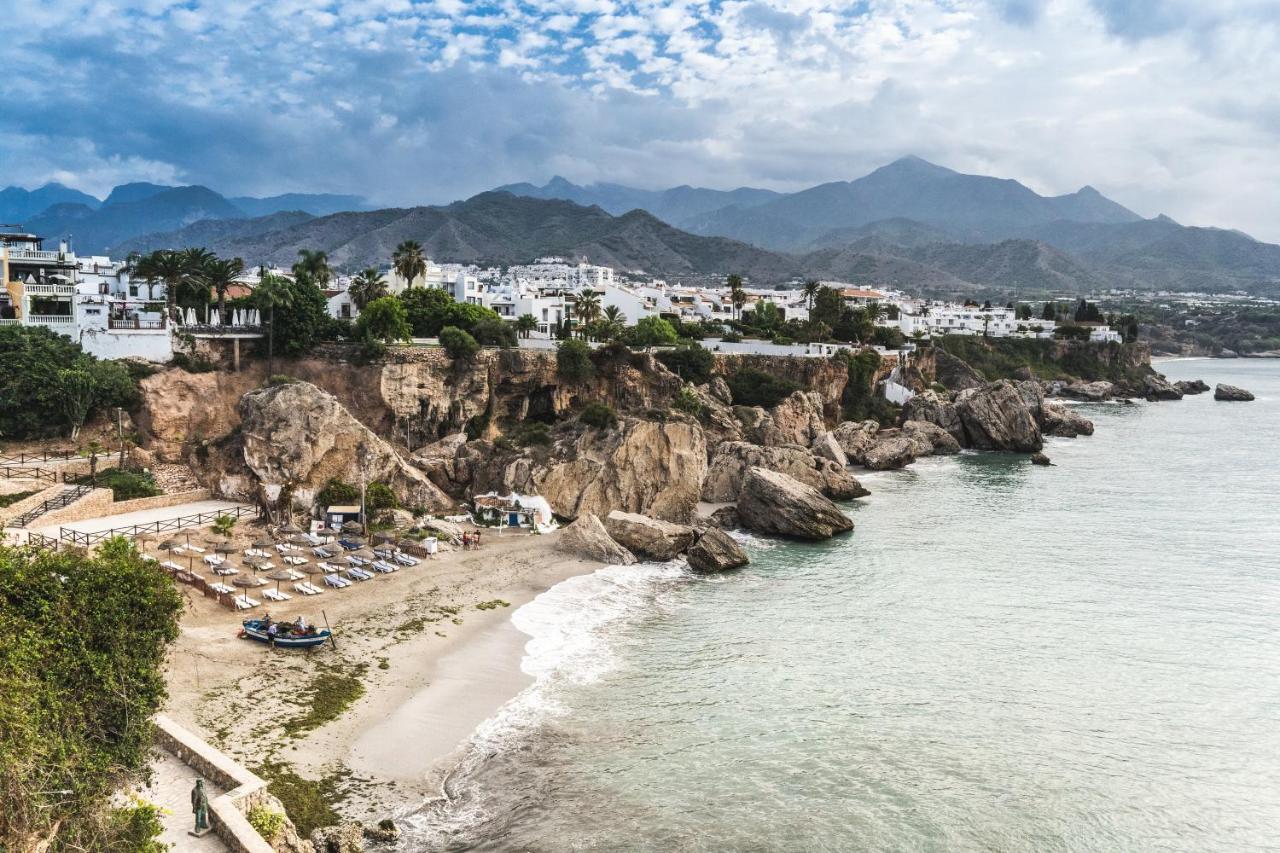 Hostal Marissal By Dorobe Nerja Εξωτερικό φωτογραφία