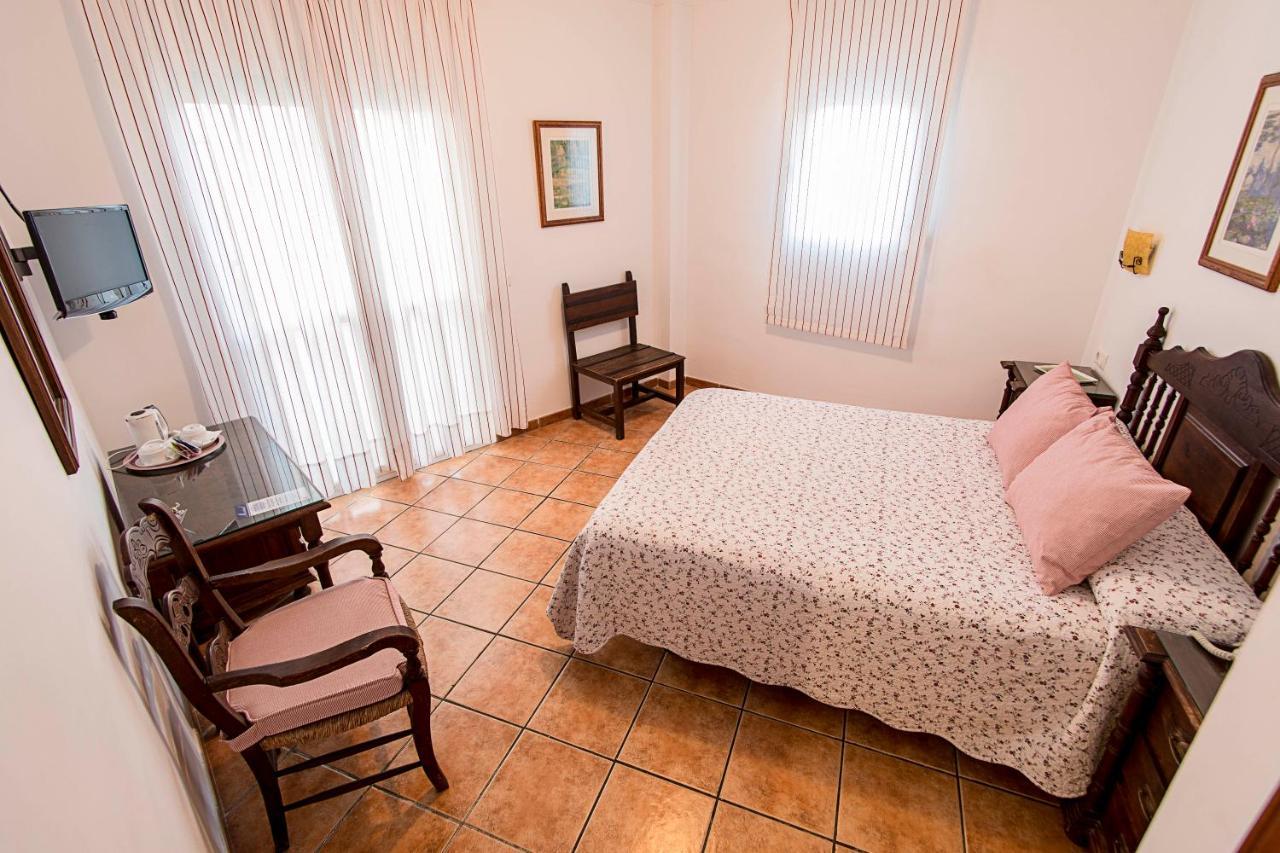 Hostal Marissal By Dorobe Nerja Εξωτερικό φωτογραφία