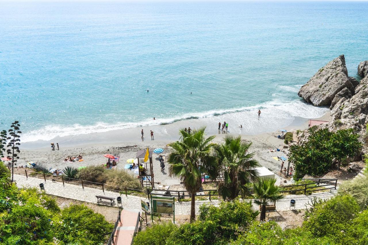 Hostal Marissal By Dorobe Nerja Εξωτερικό φωτογραφία