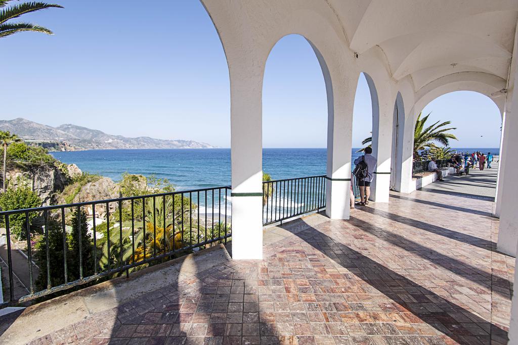 Hostal Marissal By Dorobe Nerja Εξωτερικό φωτογραφία