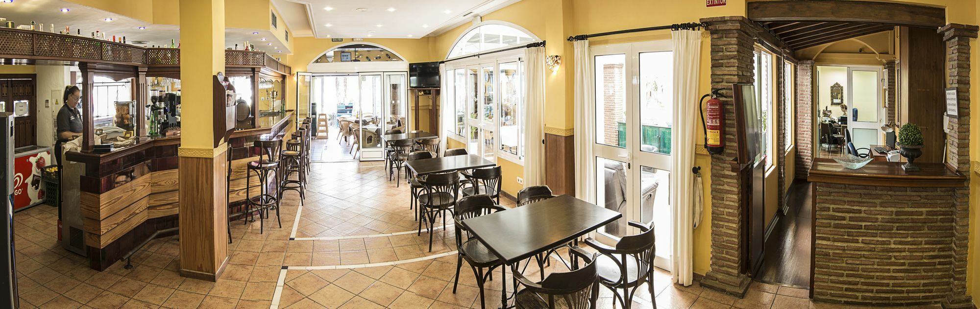 Hostal Marissal By Dorobe Nerja Εξωτερικό φωτογραφία